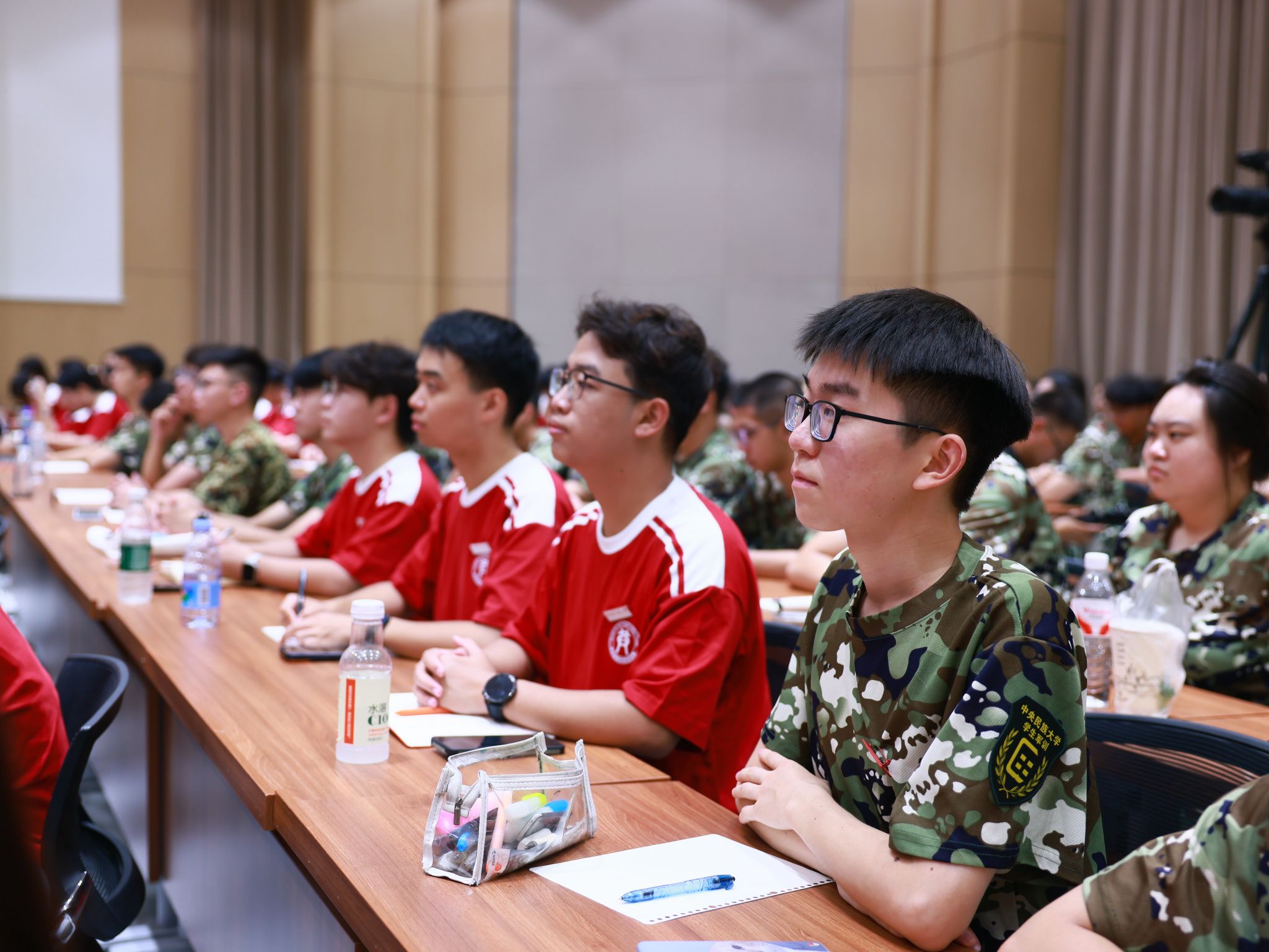 中央民族大学举行2026级新生“开学第一课”